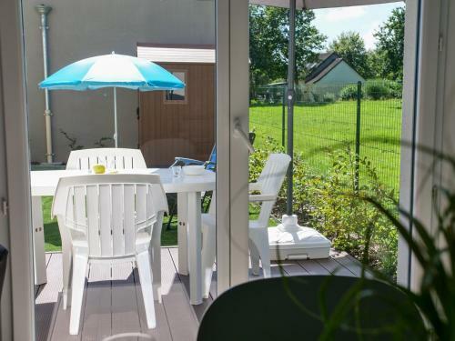 Maison Neuve Lumineuse Avec Jardin, Parking Priv�