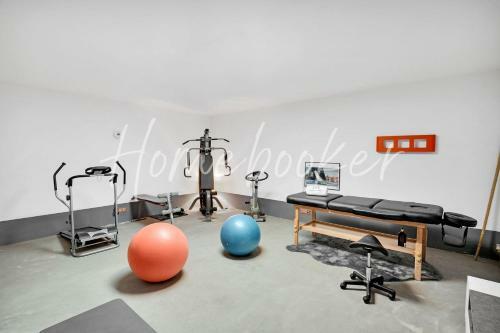 Villa Era Homebooker