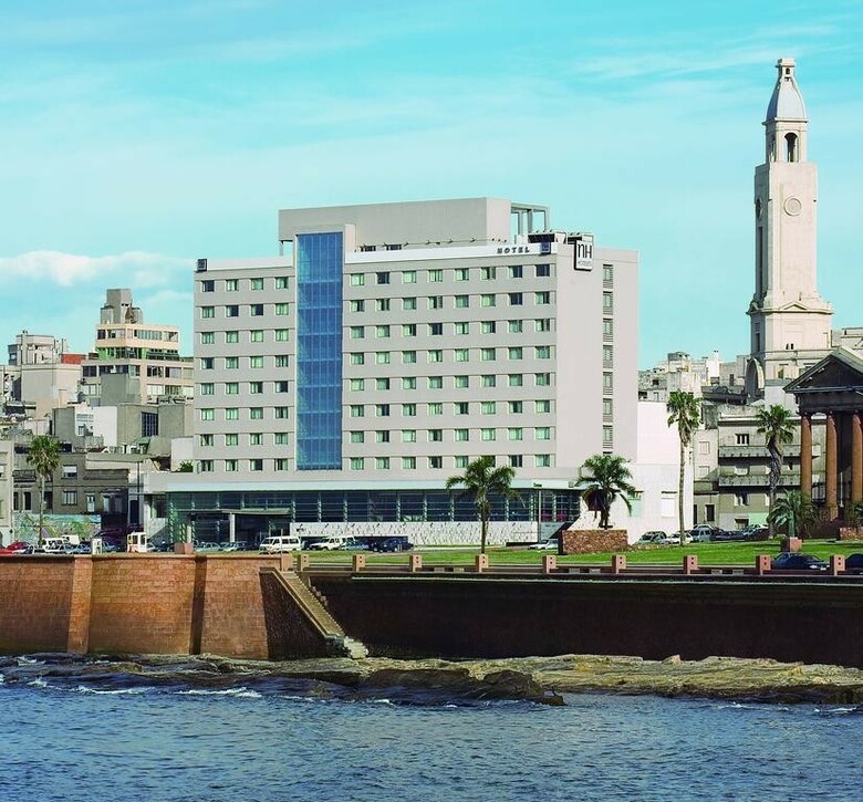 Hotel NH Montevideo Columbia