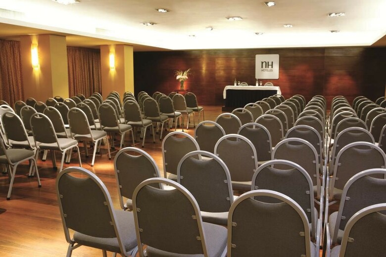 Hotel NH Montevideo Columbia