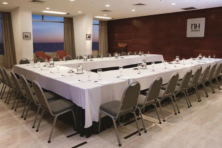 Hotel NH Montevideo Columbia