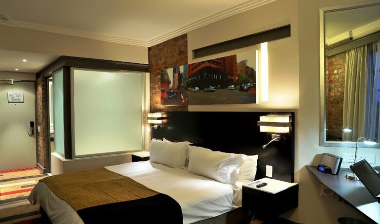 Hotel Protea Victoria Junction