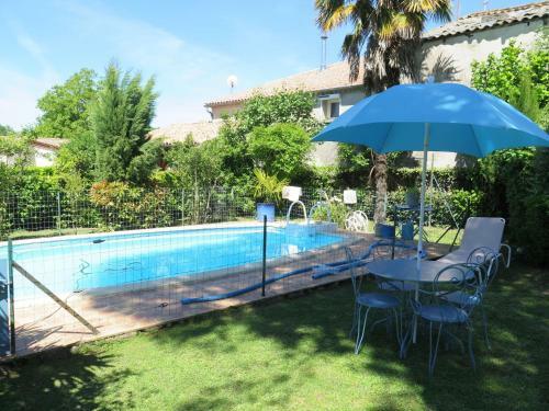 Holiday Home Les Volets Bleus