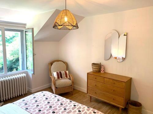 Villa Au Bord De La Rivi�re Avec Spa