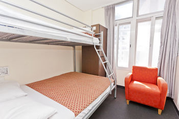 Albergue 790 On George Backpackers