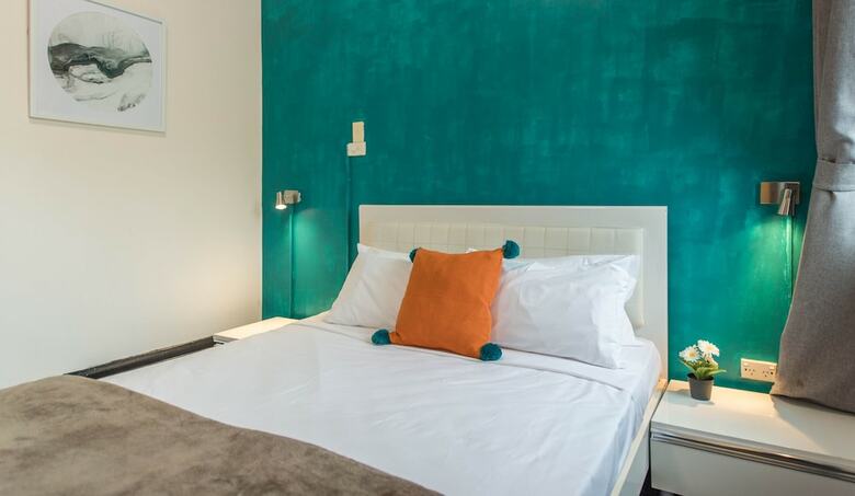 Sydney Wattle Hotel