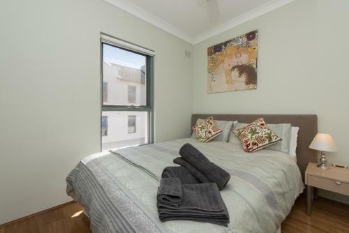 Sydney Inner City Sanctuary- 2 Bedroom Apartment