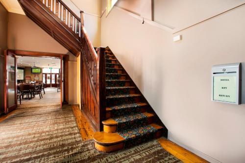 Posada Melton Hotel Auburn