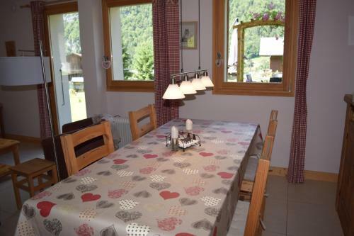 Apartment La Tibolire