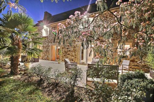 Au Jardin D'etaville B&B