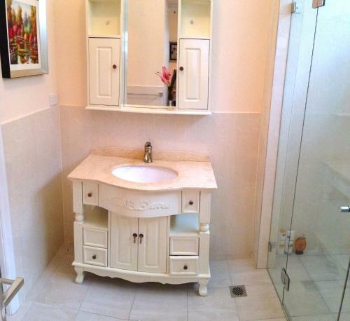4 Ensuite Chelsea Villa Cbd-airport