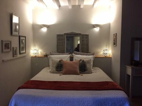 Bed & Breakfast Les Aigui�res En Provence