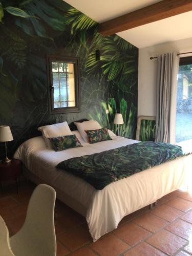 Hostal Villa Bleucassis