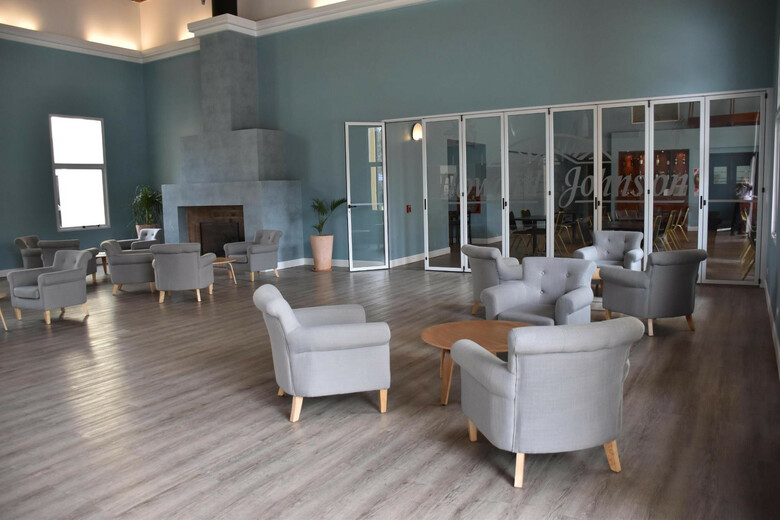 Hotel Howard Johnson Pilar Resort Spa & Convention Center