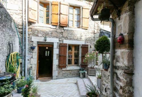 Maison Sans Vis � Vis Dans Centre Historique