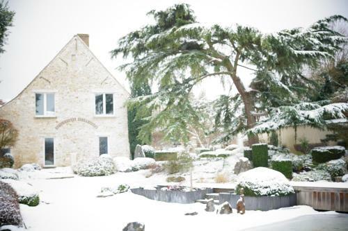 Hostal Maison D'h�te Avec Belle Jardin Thoiry