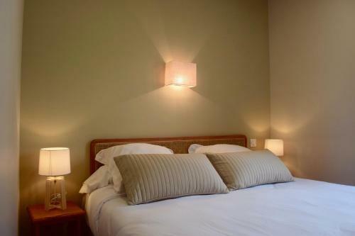 Hotel H�tel Et Appartements Les Platanes