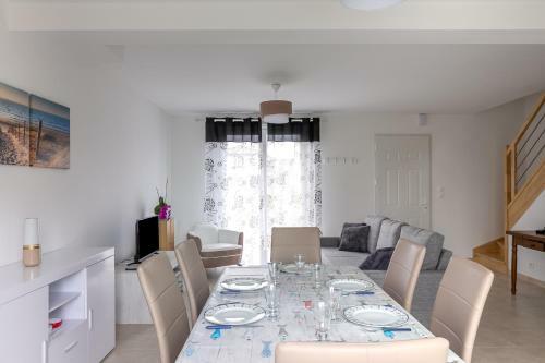 Flochou�t - Maison Avec Jardin - Tr�livan Proche Dinan