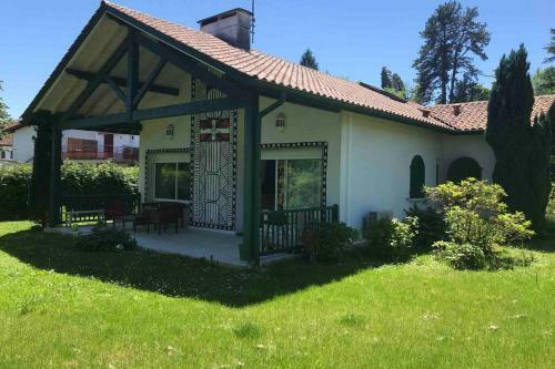 Maison Familiale De Caract�re Baratzean 2*