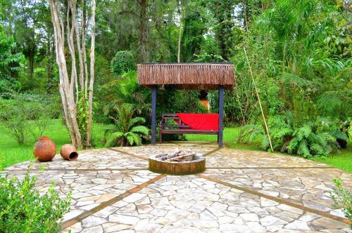 Hostal Pousada Recanto Do Pinheir�o