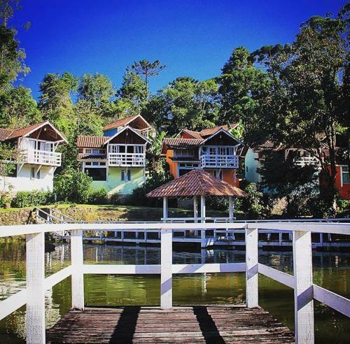 Hostal Pousada Chal�s Do Lago