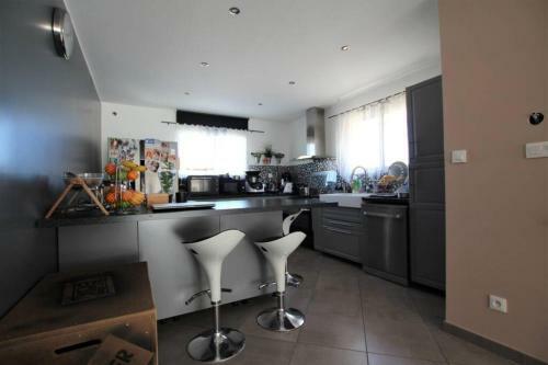 Villa Bastide de 170 M2 � 10 Min de La Place Aux Herbes