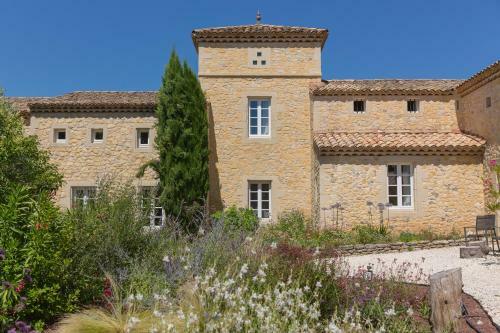 Bed & Breakfast Le Mas Des Alexandrins
