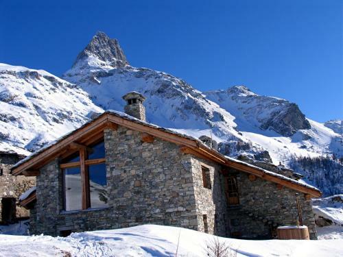 Hostal Chalet Colinn