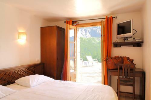 Hostal Chalet Colinn