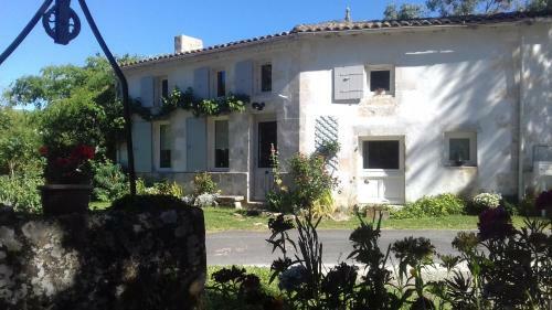 Bed & Breakfast Varzay Autour Du Puits