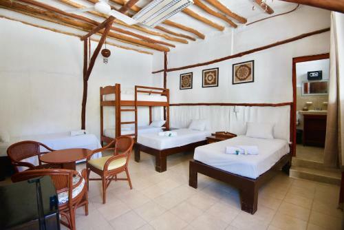 Hotel Golden Paradise Hostel