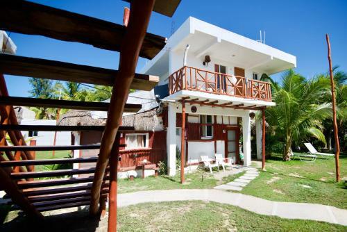 Hotel Golden Paradise Hostel