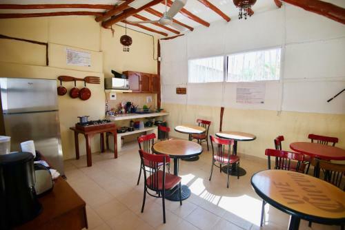 Hotel Golden Paradise Hostel