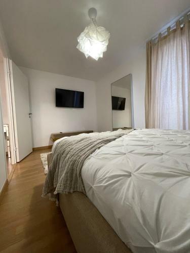 Petite Maison Moderne Avec Jacuzzi Et Sauna