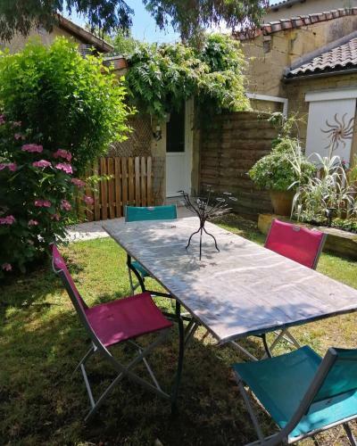 Bed & Breakfast Chambres Peyroutas "am�lie"