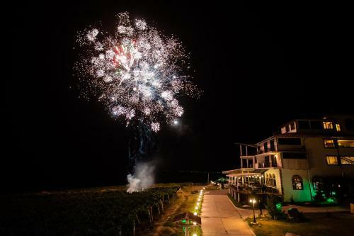Seven Generations Winery Hotel
