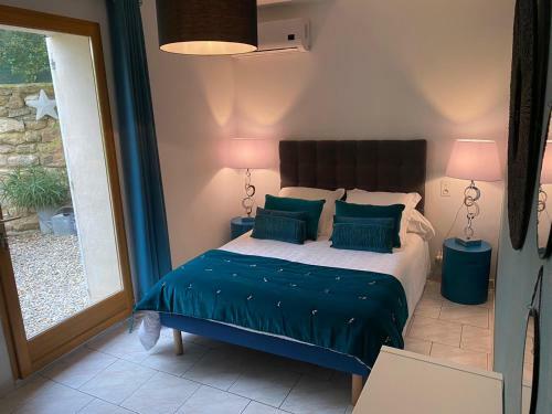 Bed & Breakfast Un Petit Coin de Paradis Avec Piscine Et Parking