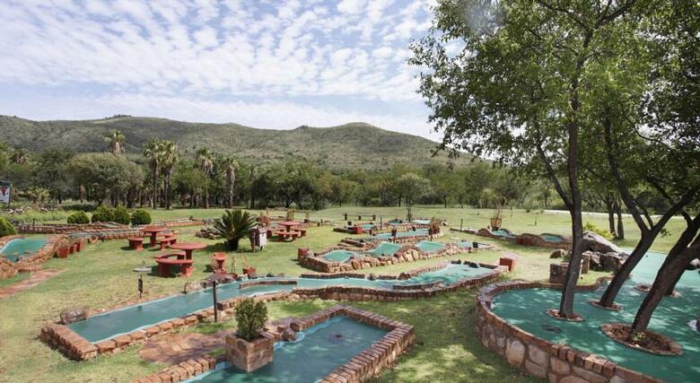 Hotel Cabanas Sun City
