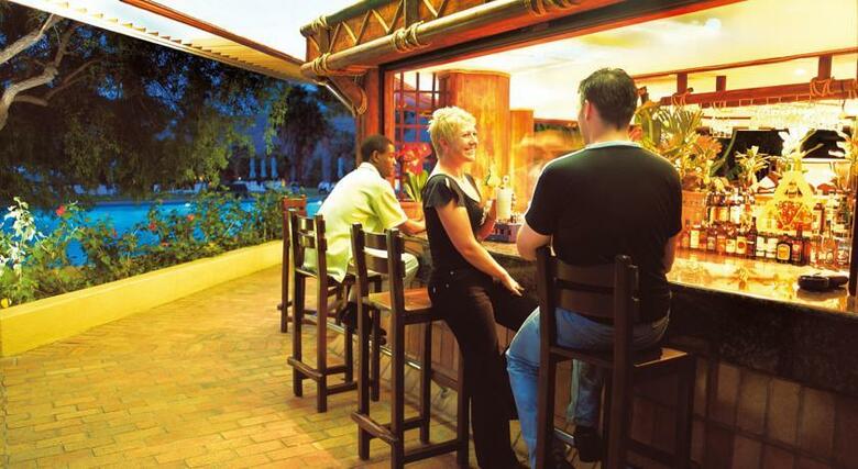 Hotel Cabanas Sun City