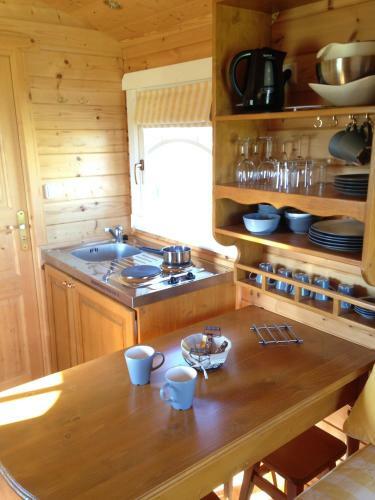 Agroturismo Les Roulottes De La Ferme De L'autruche Dromoise
