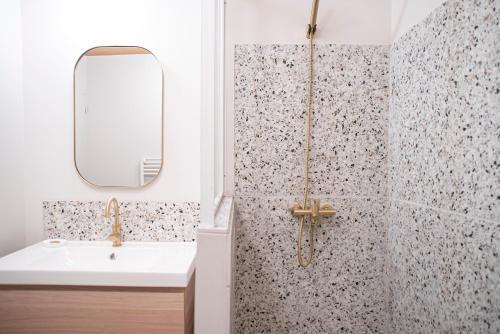 Apartamento Le Sandro - Check In H24 - Wifi