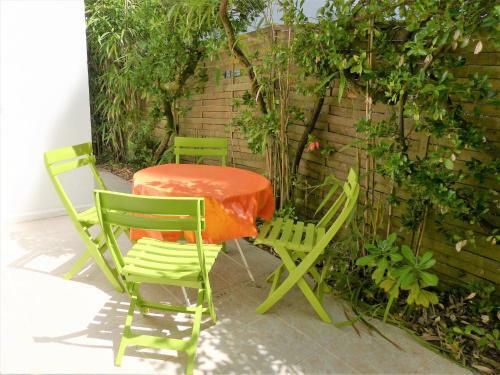Charmante Villa, 100m De La Plage