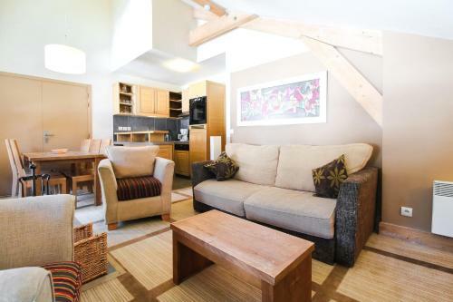 Apartamento Cosy, Modern 2-bed With Fireplace & Beautiful Views