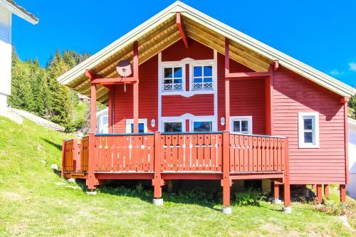 Charming 4-bedroom Ski Chalet With Terrace