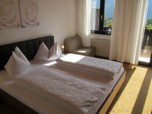 Bed & Breakfast Garni Weghueb