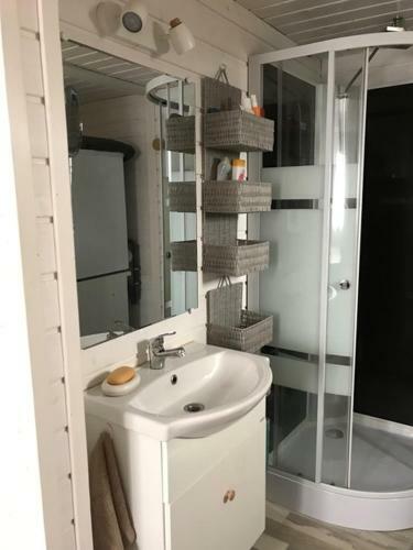 Charmant Chalet � 400 M De La Mer