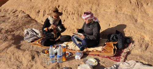 Wadi Rum Desert Eid Camp & Cave & Tours