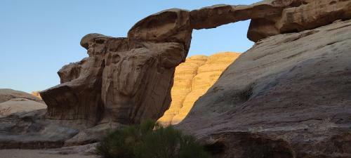 Wadi Rum Desert Eid Camp & Cave & Tours