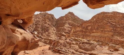 Wadi Rum Desert Eid Camp & Cave & Tours