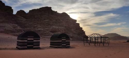 Wadi Rum Desert Eid Camp & Cave & Tours